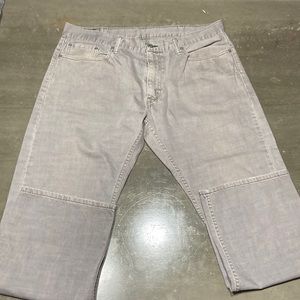 Gray Levi’s Jeans